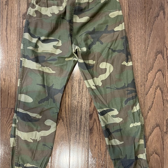 Aritzia TNA alix joggers - Picture 2 of 5